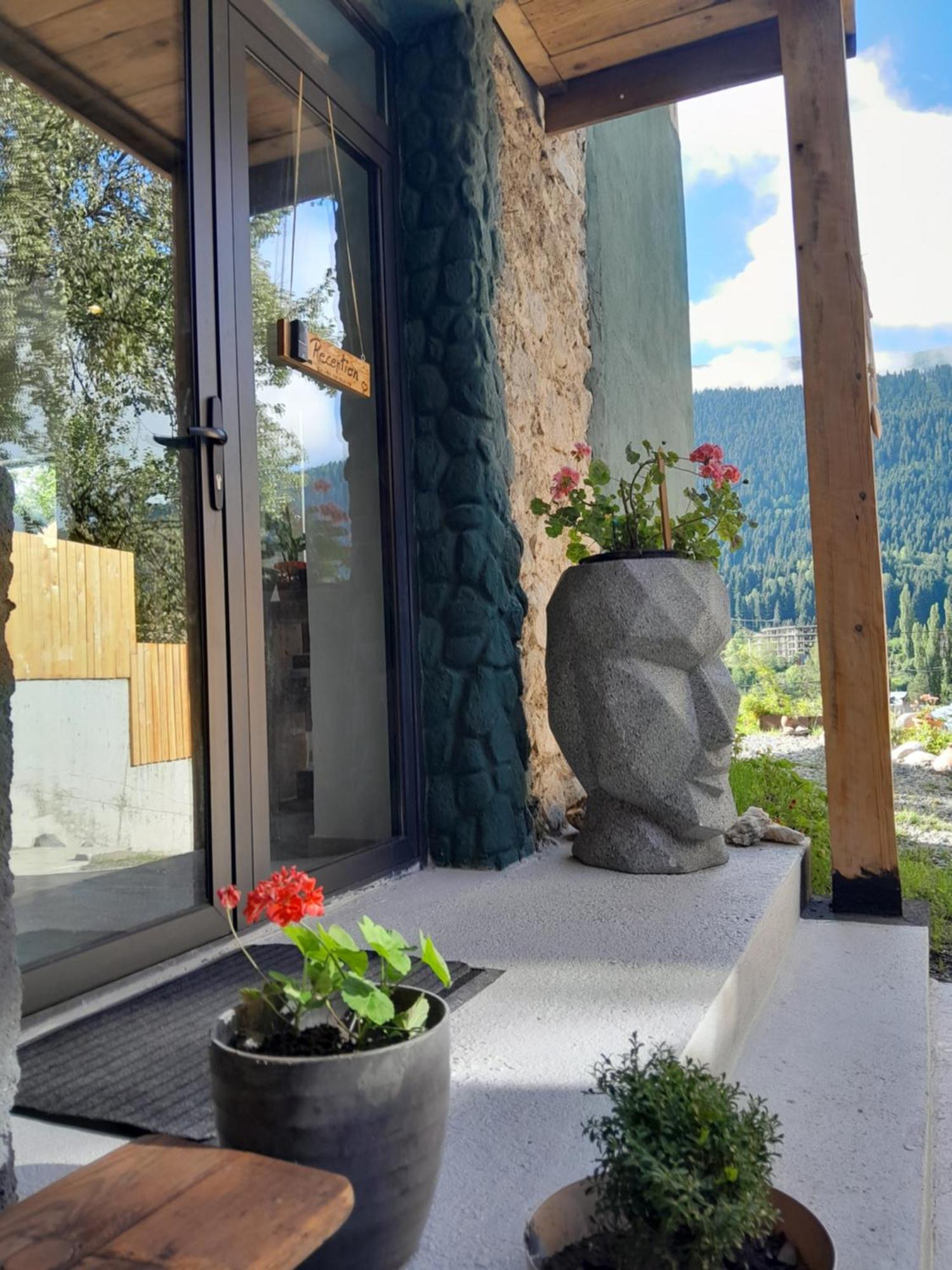 Hotel Lamish Mestia Extérieur photo